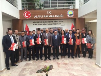 ALAPLI’DA 20 MİLLİ EĞİTİM PERSONELİ ÖDÜLLENDİRİLDİ