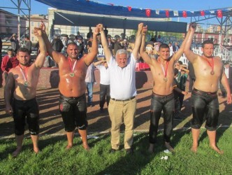 BAŞ PEHLİVAN MUSTAFA BAYRAM OLDU