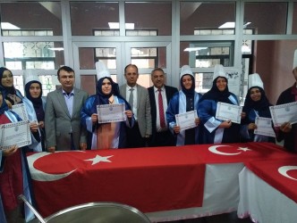 AŞÇI ÇIRAKLARI KEPÇE YEMİNİ ETTİ