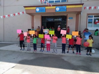 AİLELER FINDIK TOPLADI ÇOCUKLAR KURSA GİTTİ