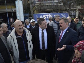 BASININ ÖNÜNDE ARTİSTLİK YAPMA