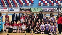 ALAPLI KASIMLI ORTAOKULU KÜÇÜK KIZLAR VOLEYBOL TAKIMI İL ŞAMPİYONU  OLDU
